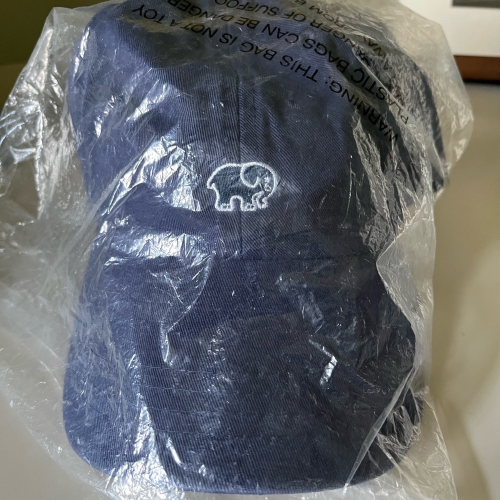 Ivoryella navy blue adjustable baseball hat